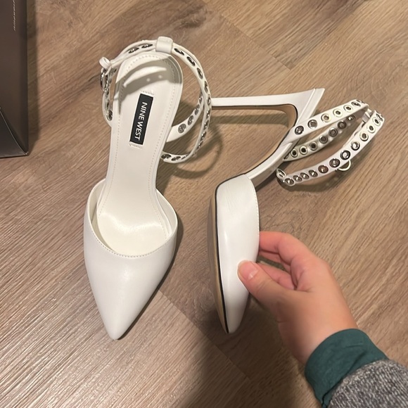 Nine West heels - Picture 3 of 5